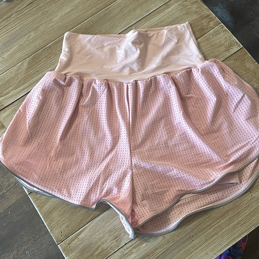 High‎ waisted shorts size medium